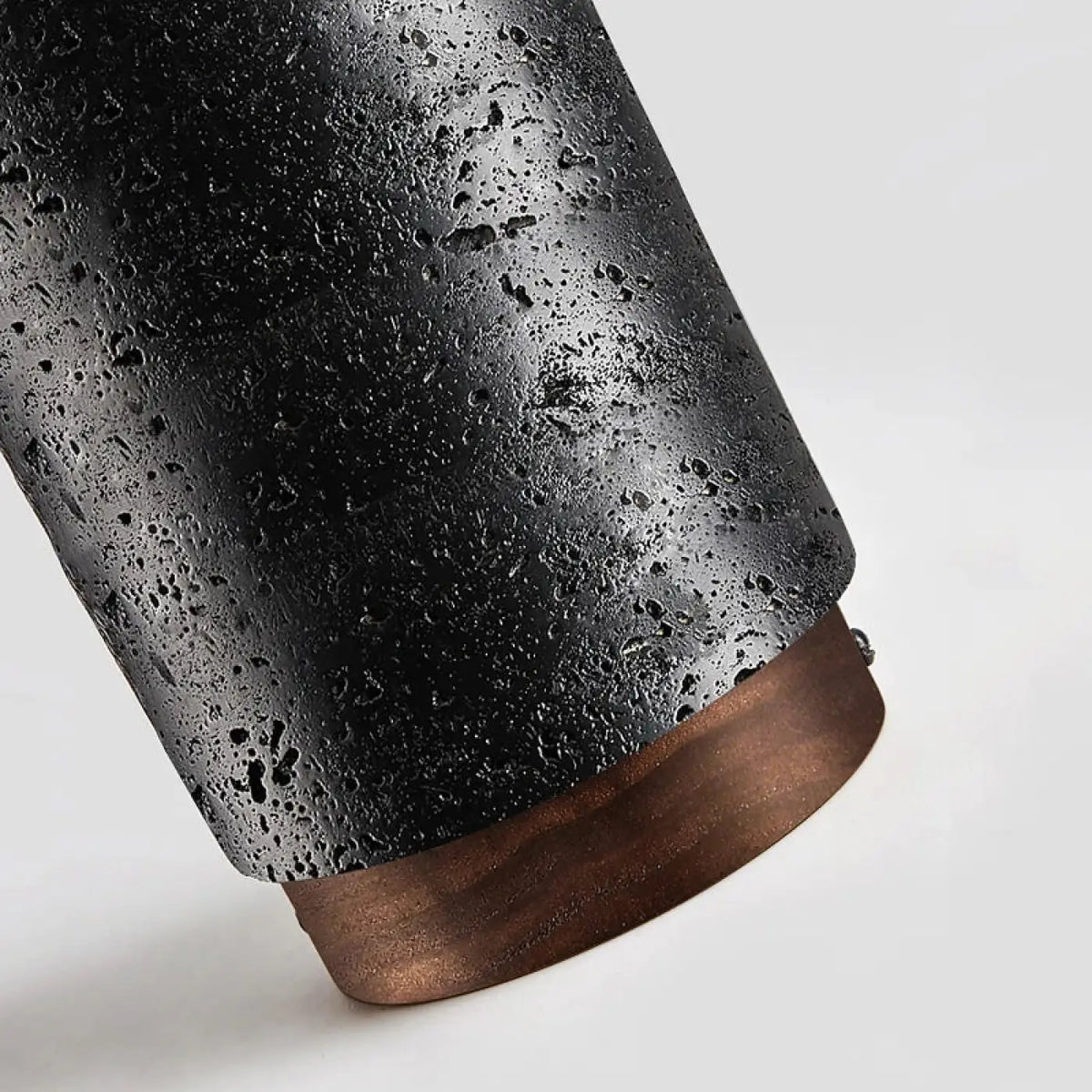 Plafonnier LED Noir Texturé et Bois – Zida