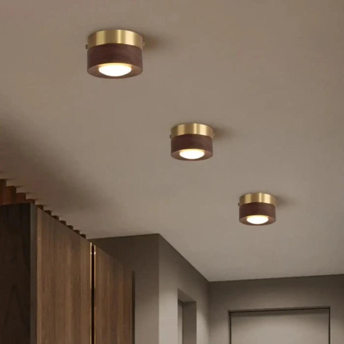 Plafonnier Scandinave Bois et Laiton – Zada