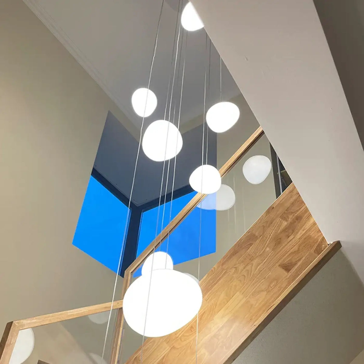 Suspension Cascade Boules Blanches – Jadelle