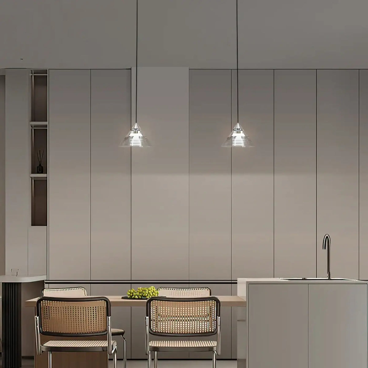 Suspension Conique en Verre Strié – Donia