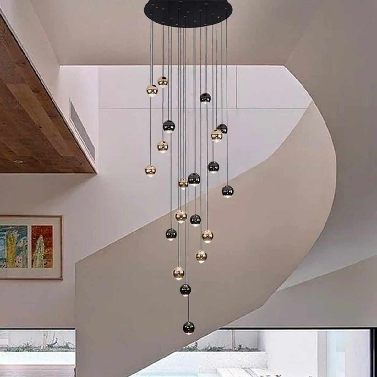Suspension Cascade Boules Noires et Dorées – Zomon