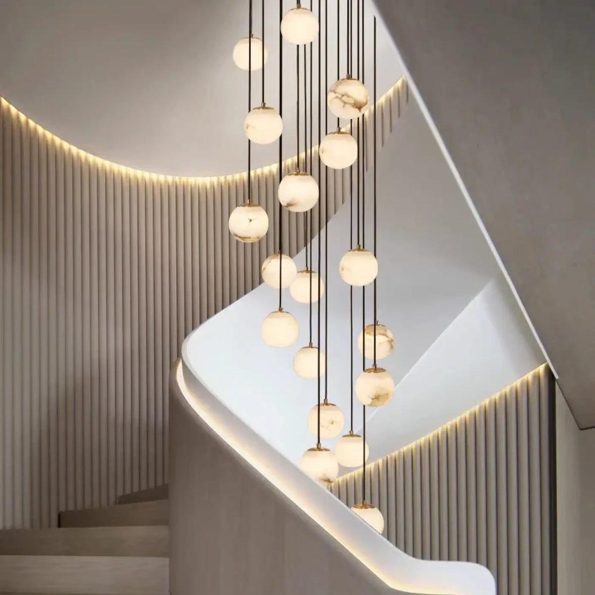 Suspension Cascade à Boules Lumineuses – Dénon