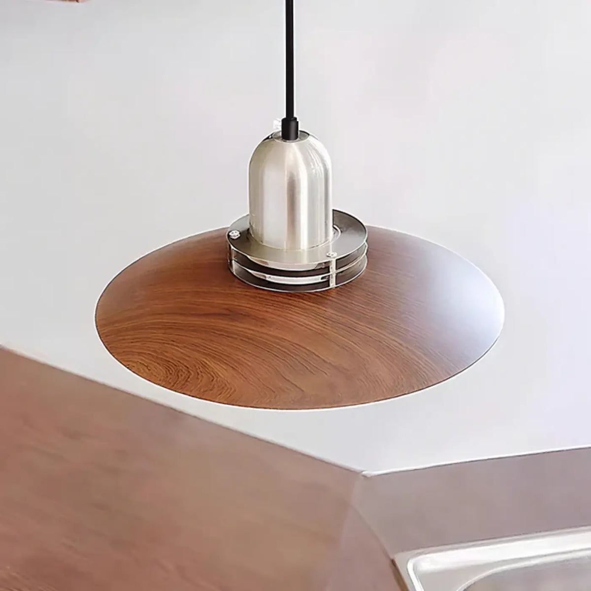 Suspension Moderne en Métal et Bois – Vasio