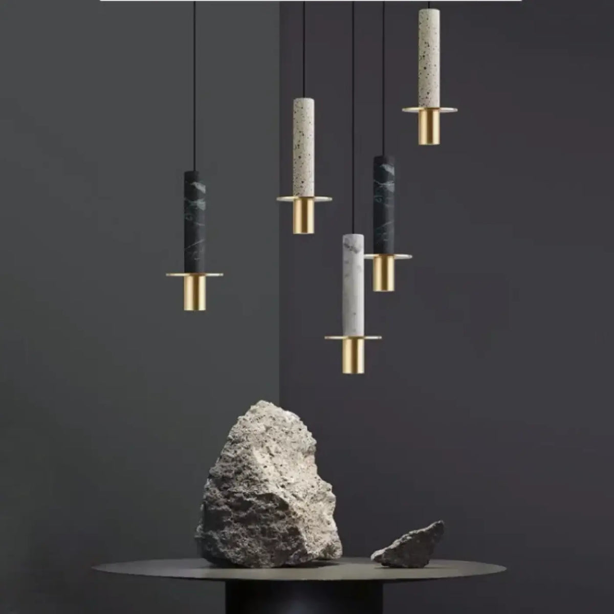 Suspension Tube en Pierre et Laiton – Mivel