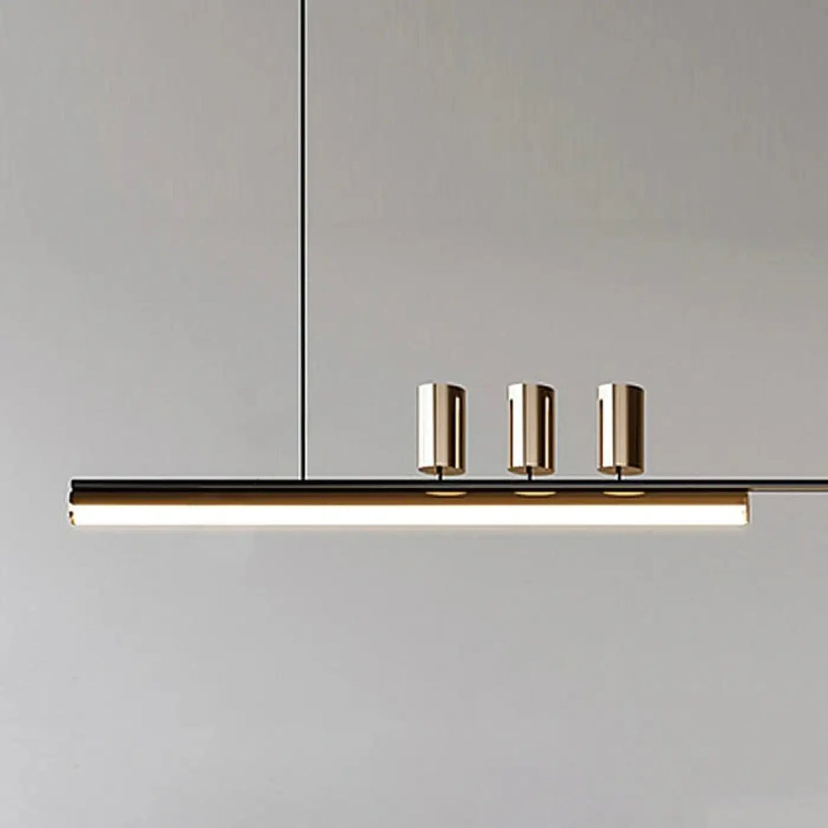 Suspension Trois Lampes Noir et Doré – Préna