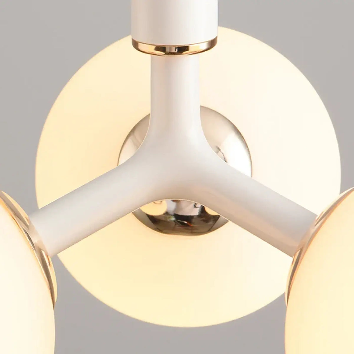 Suspension Trois Globes en Verre Opalin – Birelle