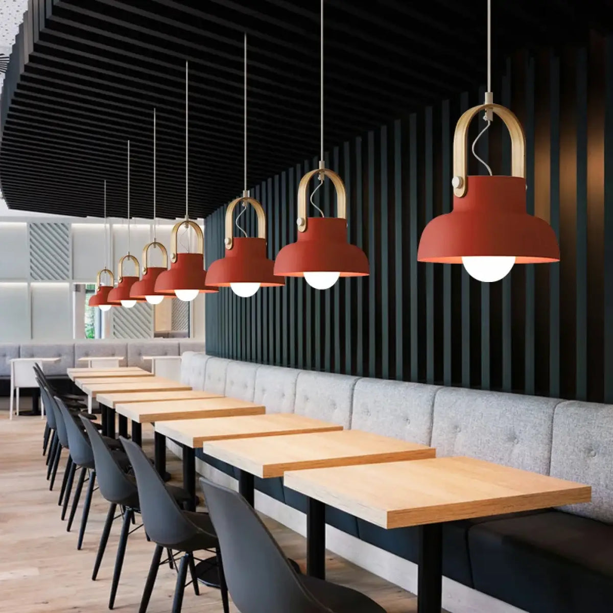 Suspension Scandinave Colorée avec Détail Bois – Roson