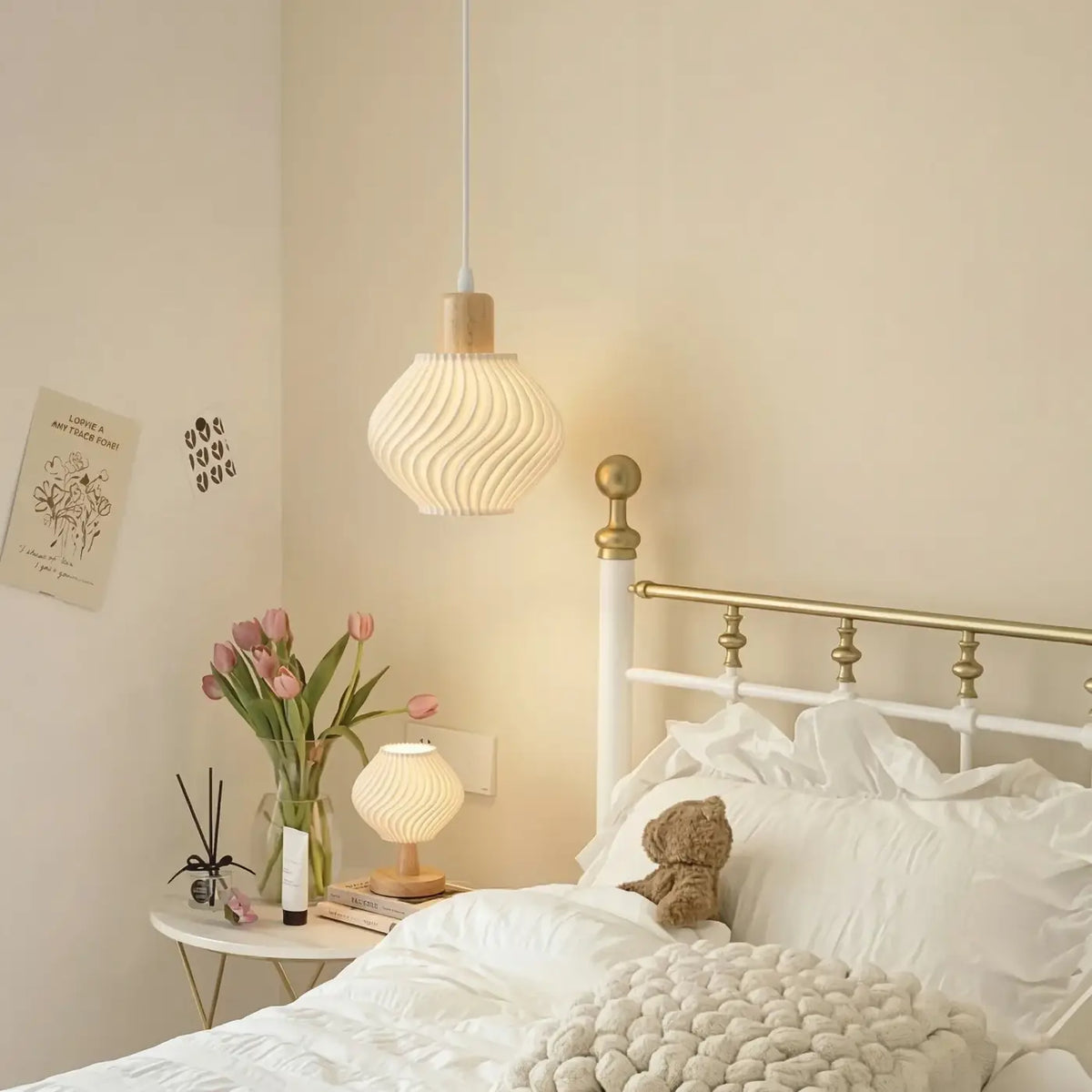 Suspension Abat-Jour Sculpté – Damis