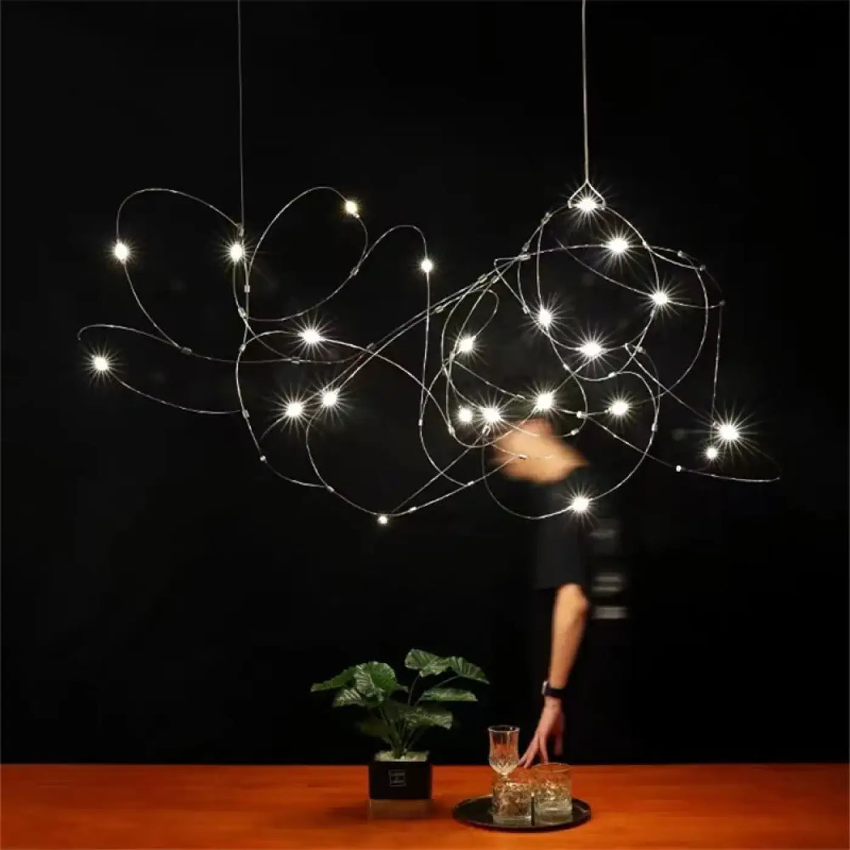 Suspension Filaments LED Sculpturale – Ronelle