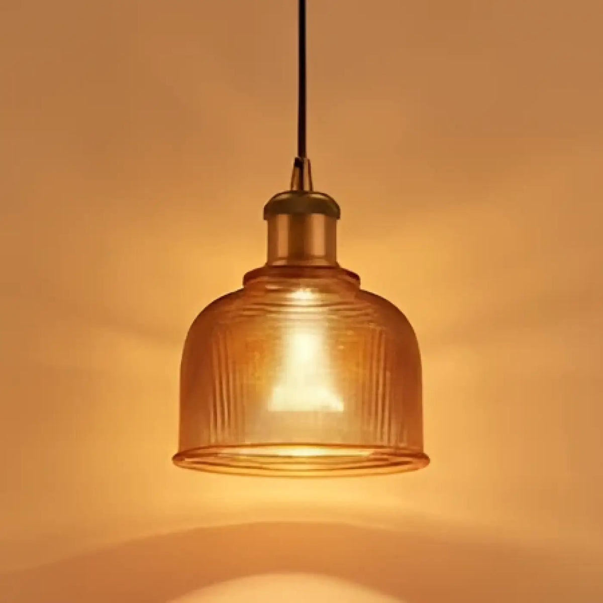 Suspension Industrielle en Verre Strié – Doline