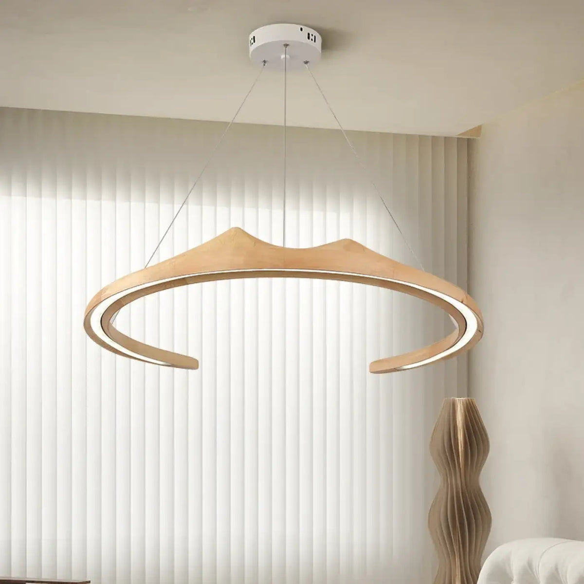 Suspension LED en Bois Sculptural – Trilon