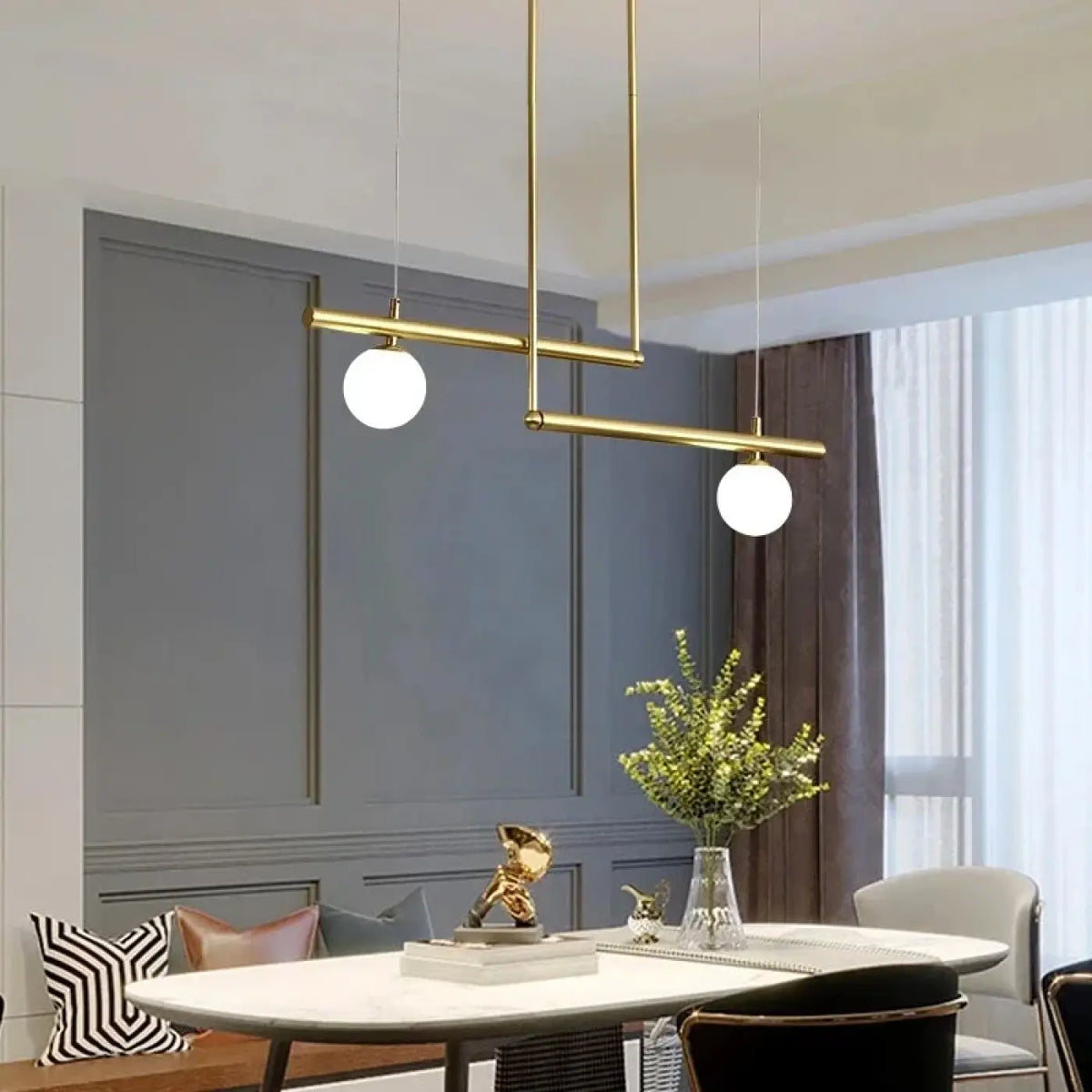 Suspension Linéaire à Globes en Verre – Remane