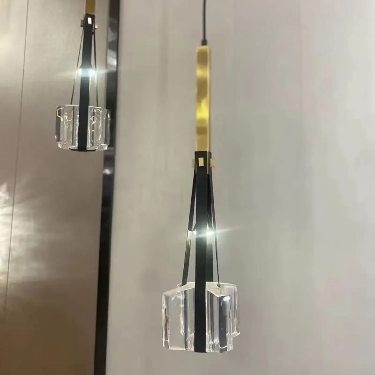 Suspension Art Déco en Verre Doré – Graline