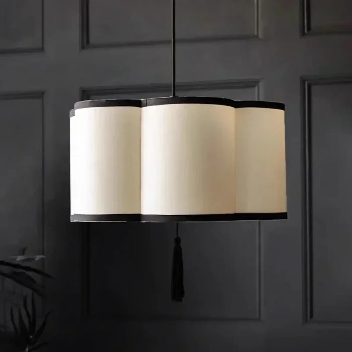 Suspension en Tissu Beige et Noir – Trasane