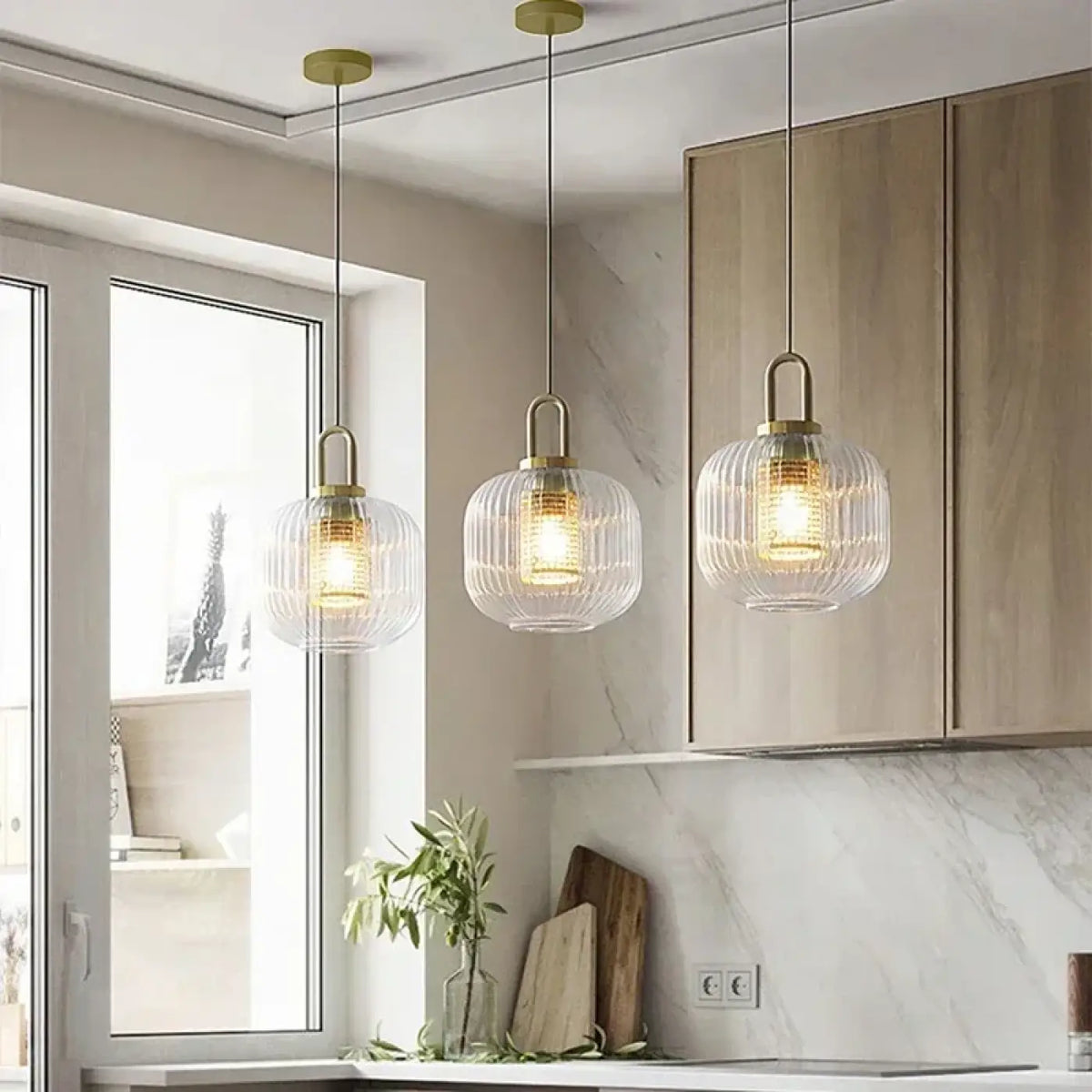 Suspension Blanche au Design Épuré – Nida