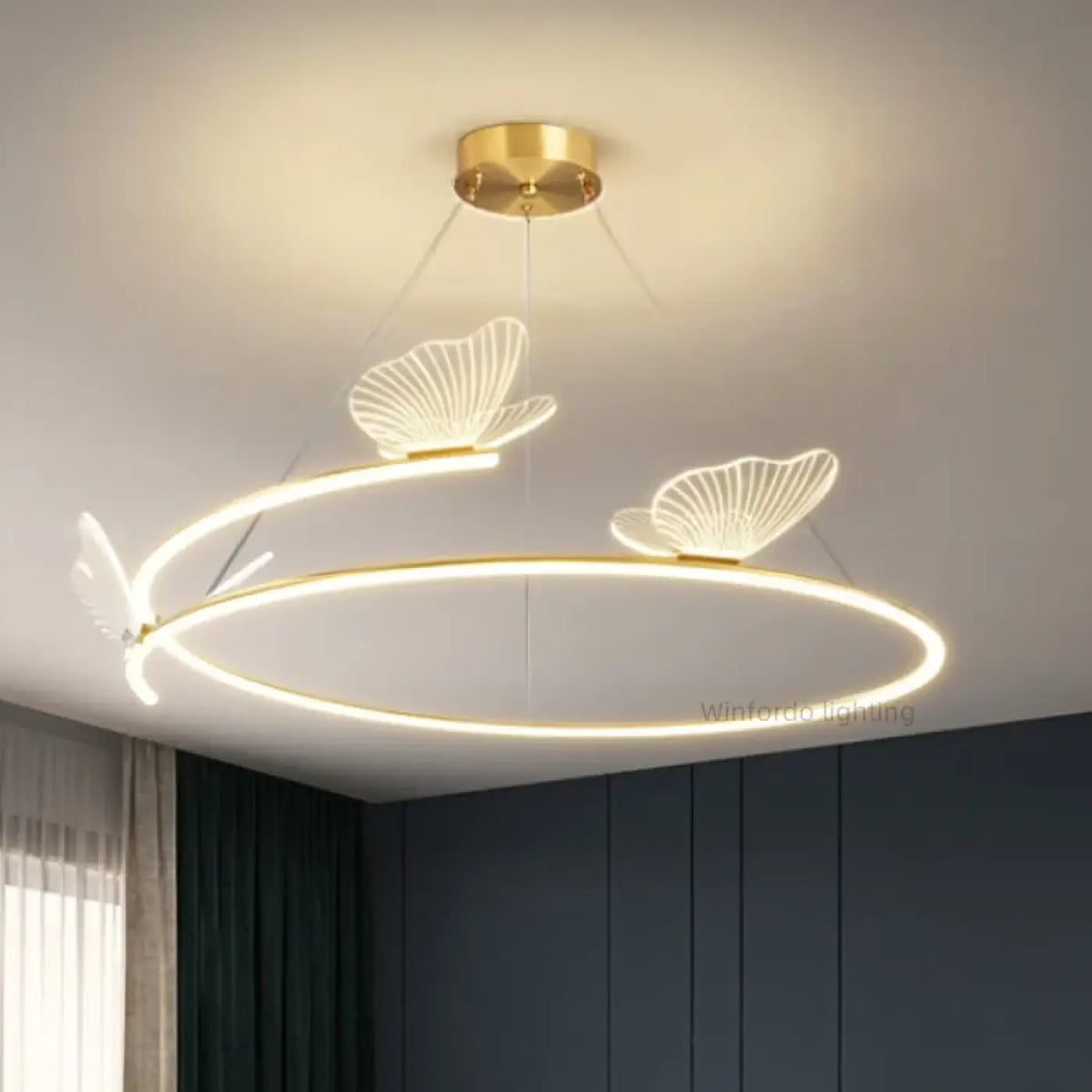 Suspension LED Anneau et Papillons Dorés – Rinon