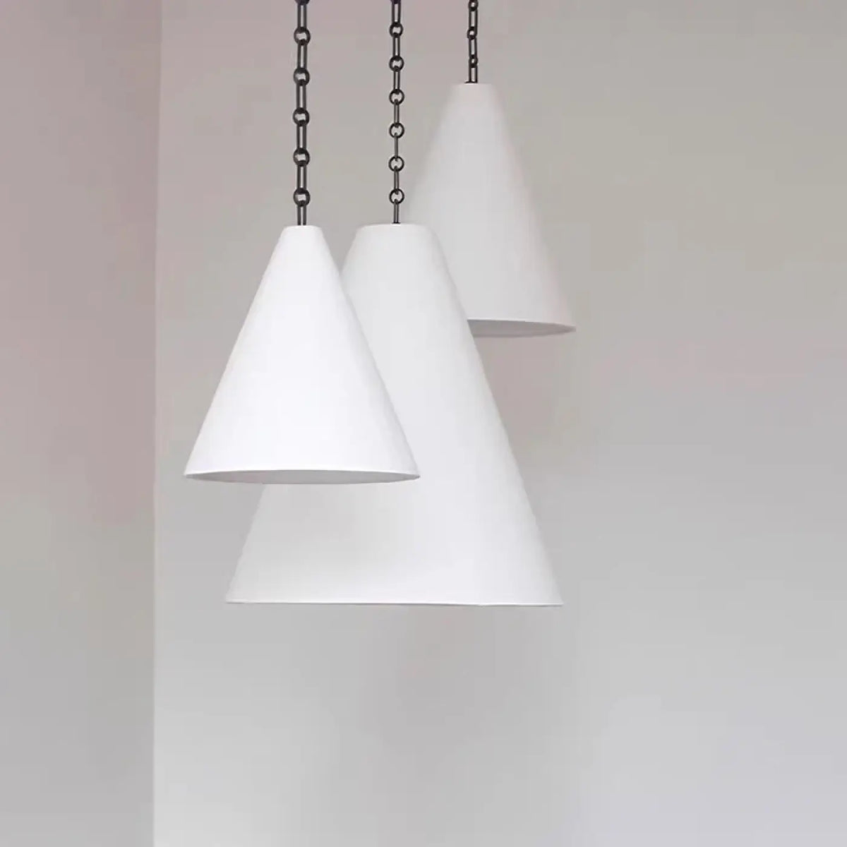 Suspension Conique Design Épurée – Morelle