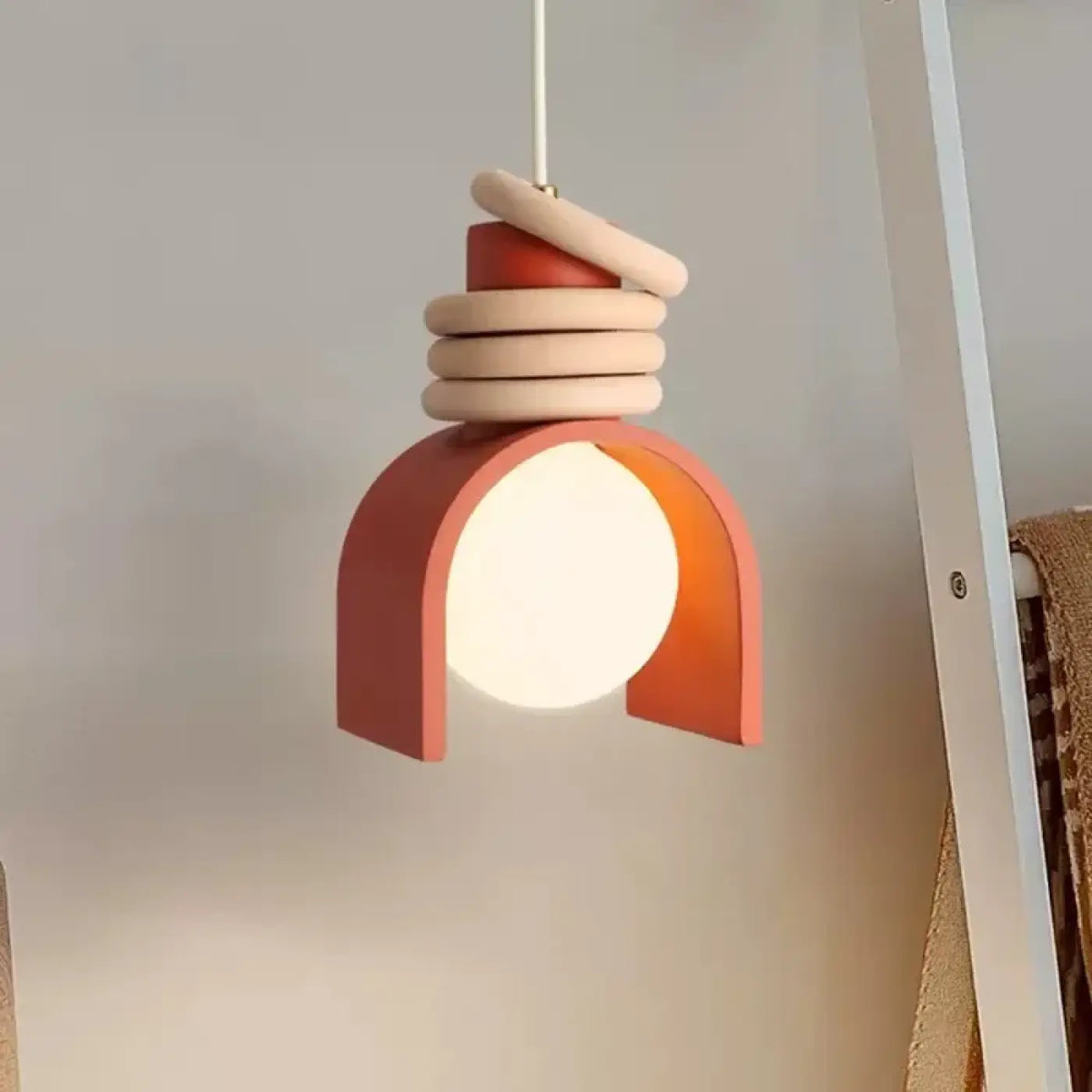 Suspension Archi en Résine et Fer – Bira