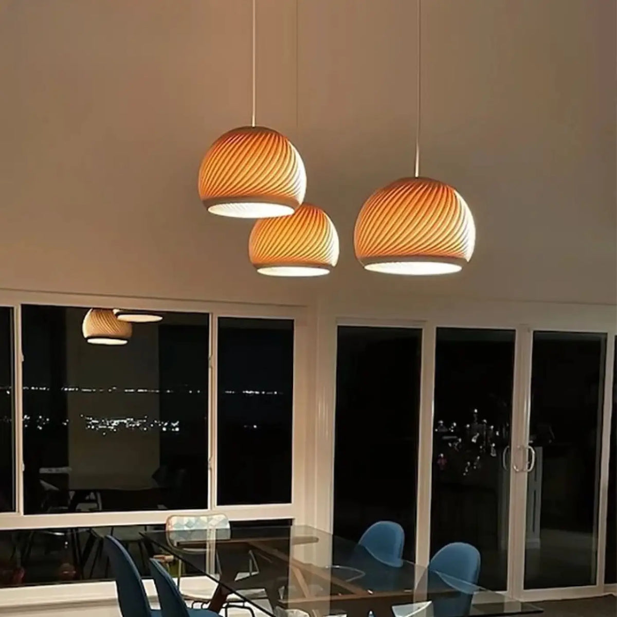 Suspension en Bois aux Formes Douces – Varon