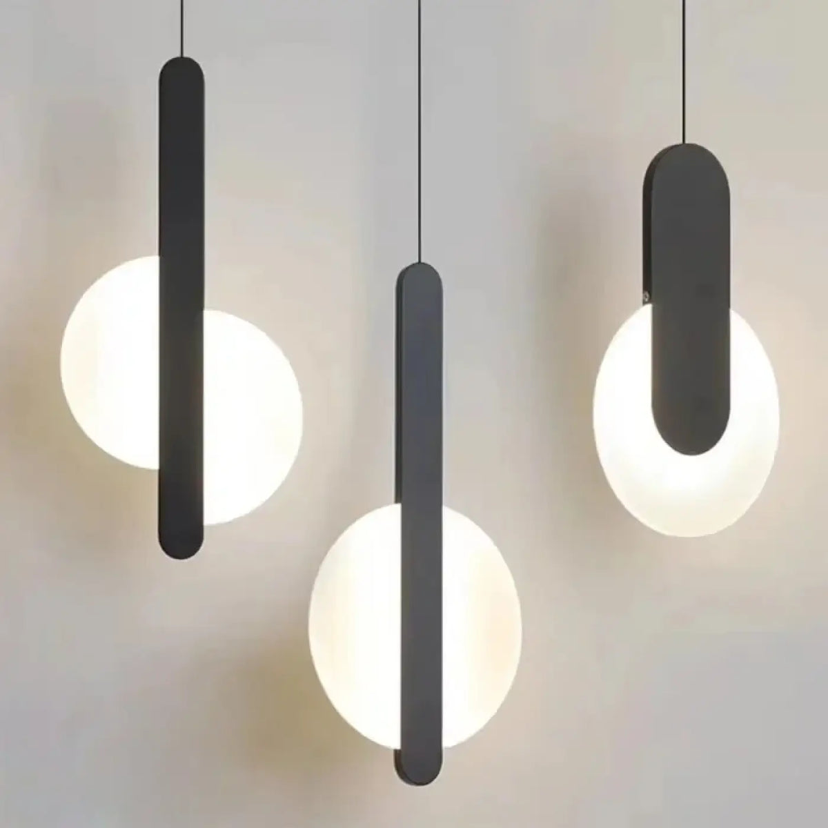 Suspension Cercle Noir Moderne – Vilette