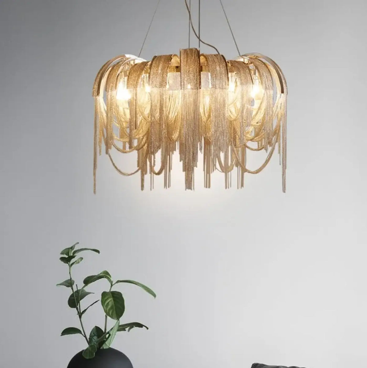 Suspension à Chaînes Lumineuses – Flona
