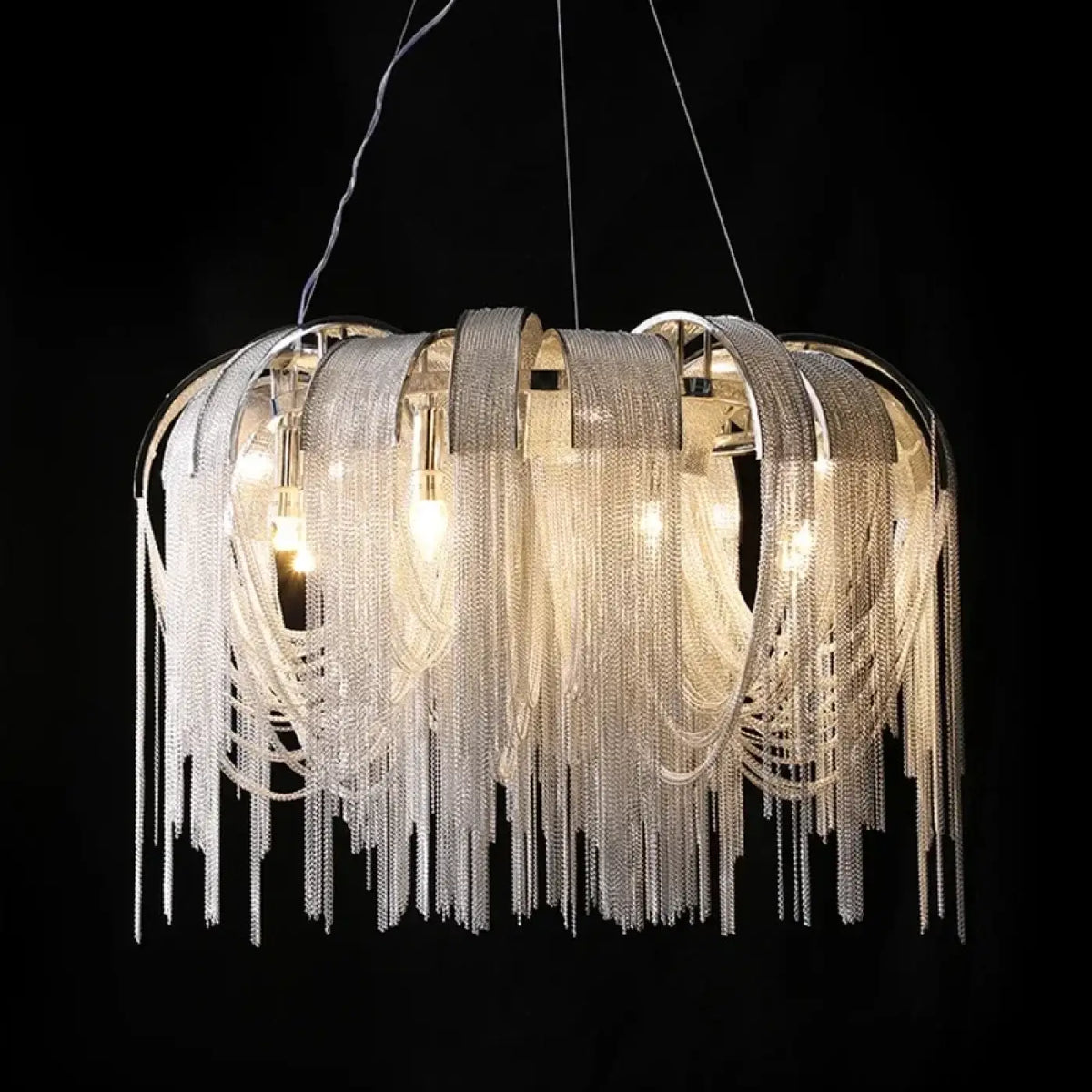 Suspension à Chaînes Lumineuses – Flona