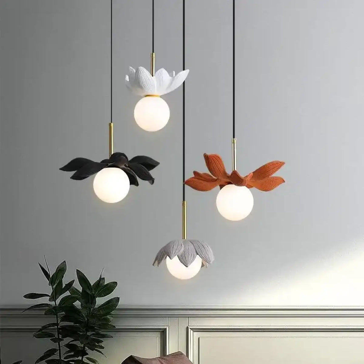 Suspension Florale à Globe Opalin – Fovan