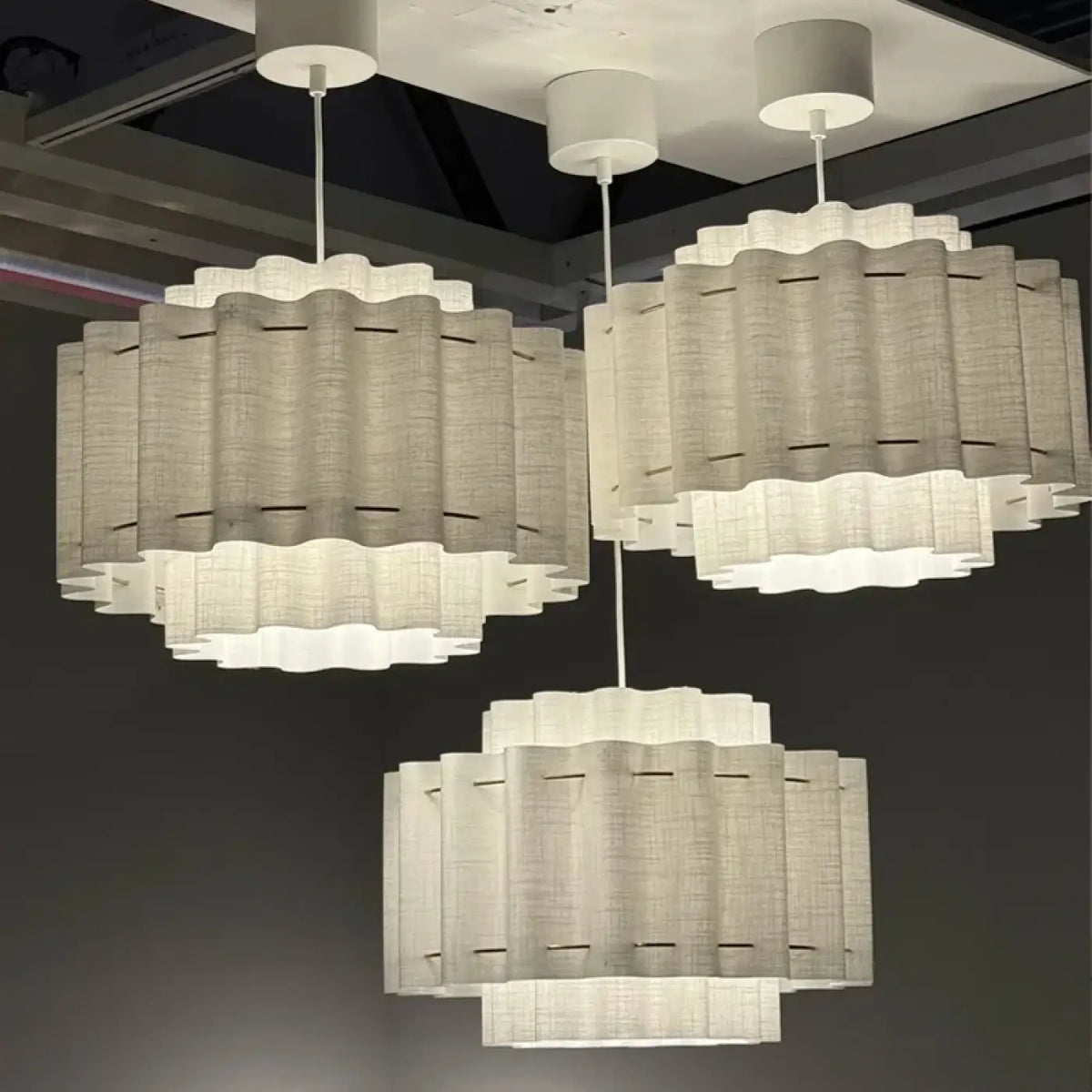 Suspension Plissée Effet Froissé – Flavane