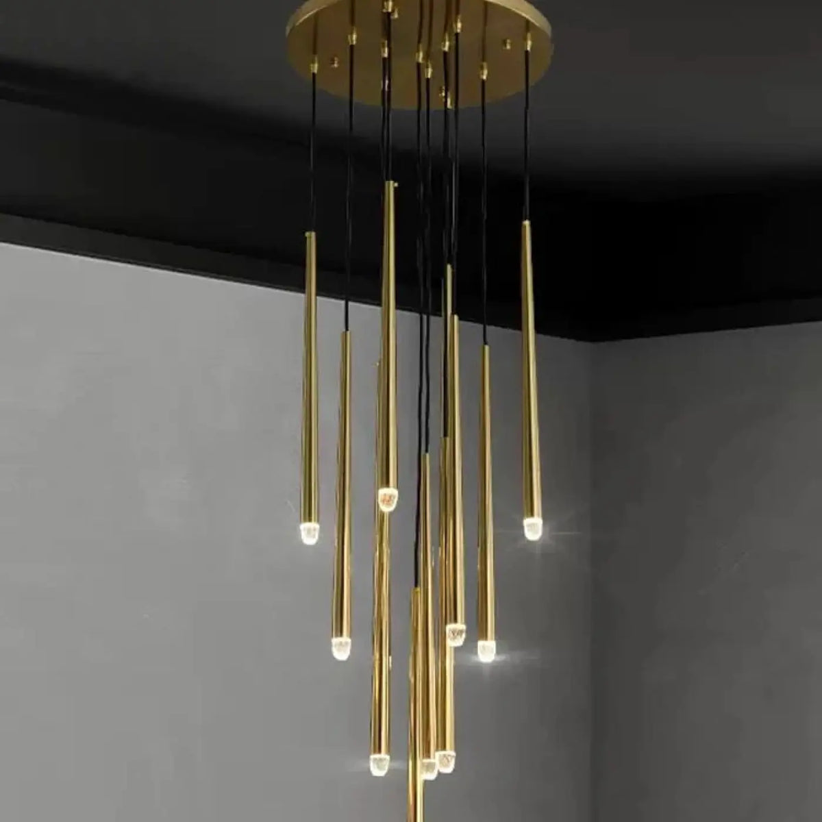 Suspension Cascade de Tubes Lumineux – Volan