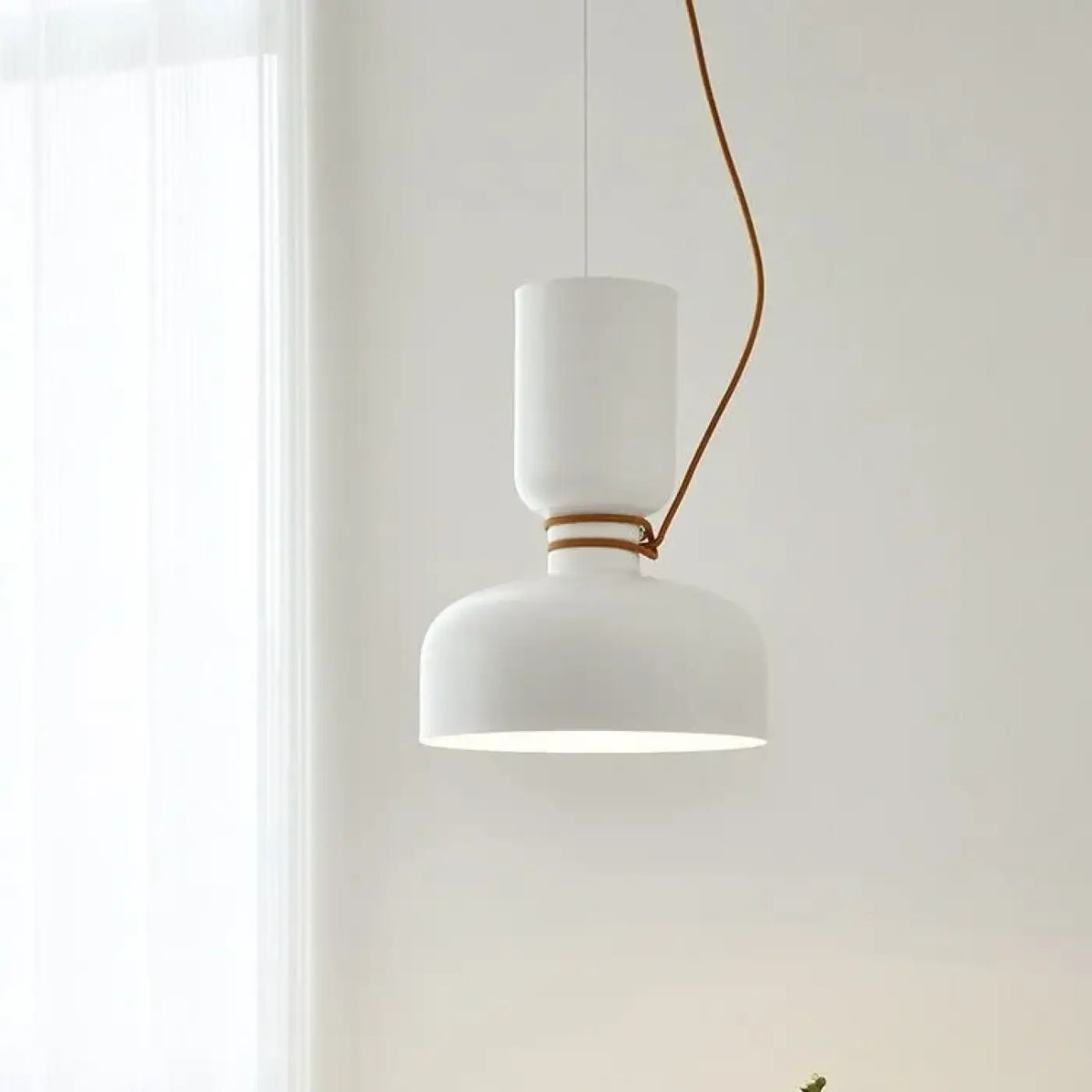 Suspension Minimaliste en Métal Scandinave – Vinine