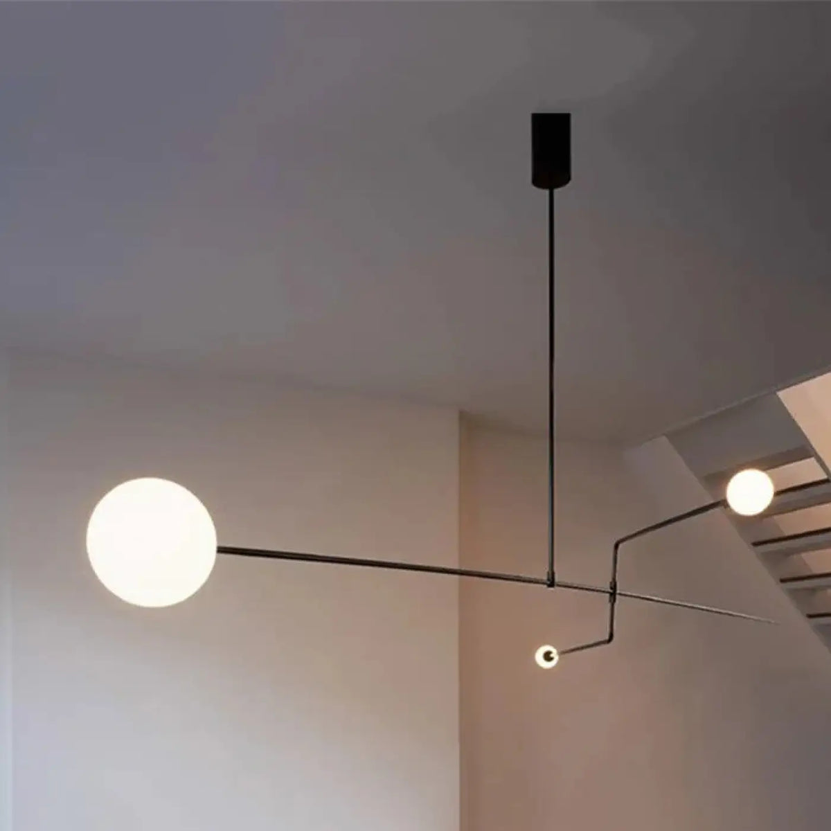Suspension Graphique Asymétrique – Jamia