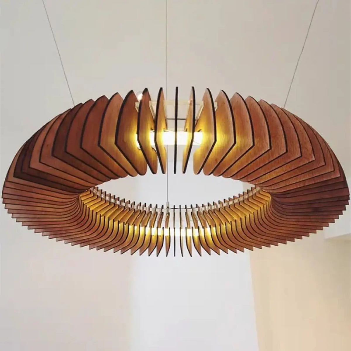 Suspension Design Aérienne en Bois – Tranel