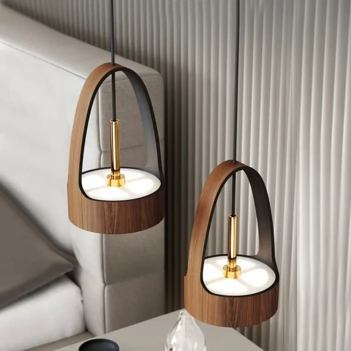 Suspension Moderne en Bois et Métal – Nivia