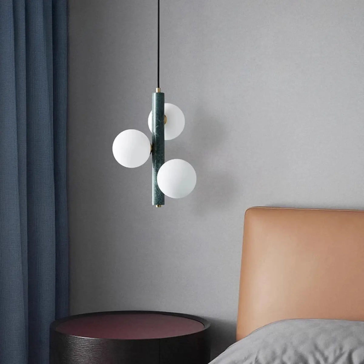 Suspension Globes Opalins – Bavan