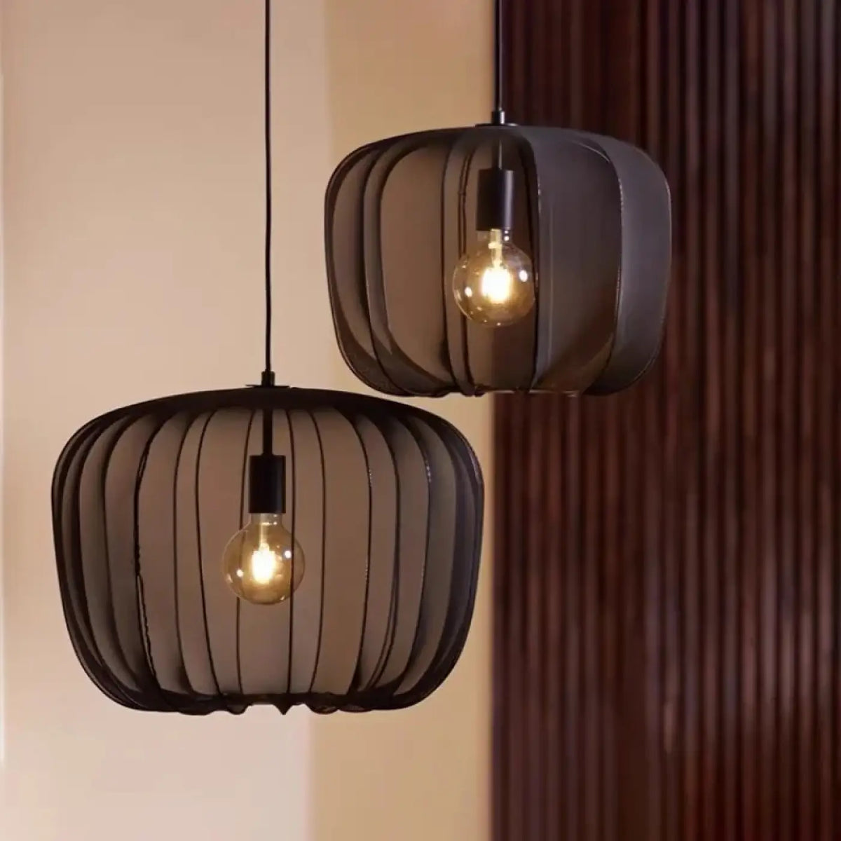 Suspension Moderne en Métal et Tissu – Zison