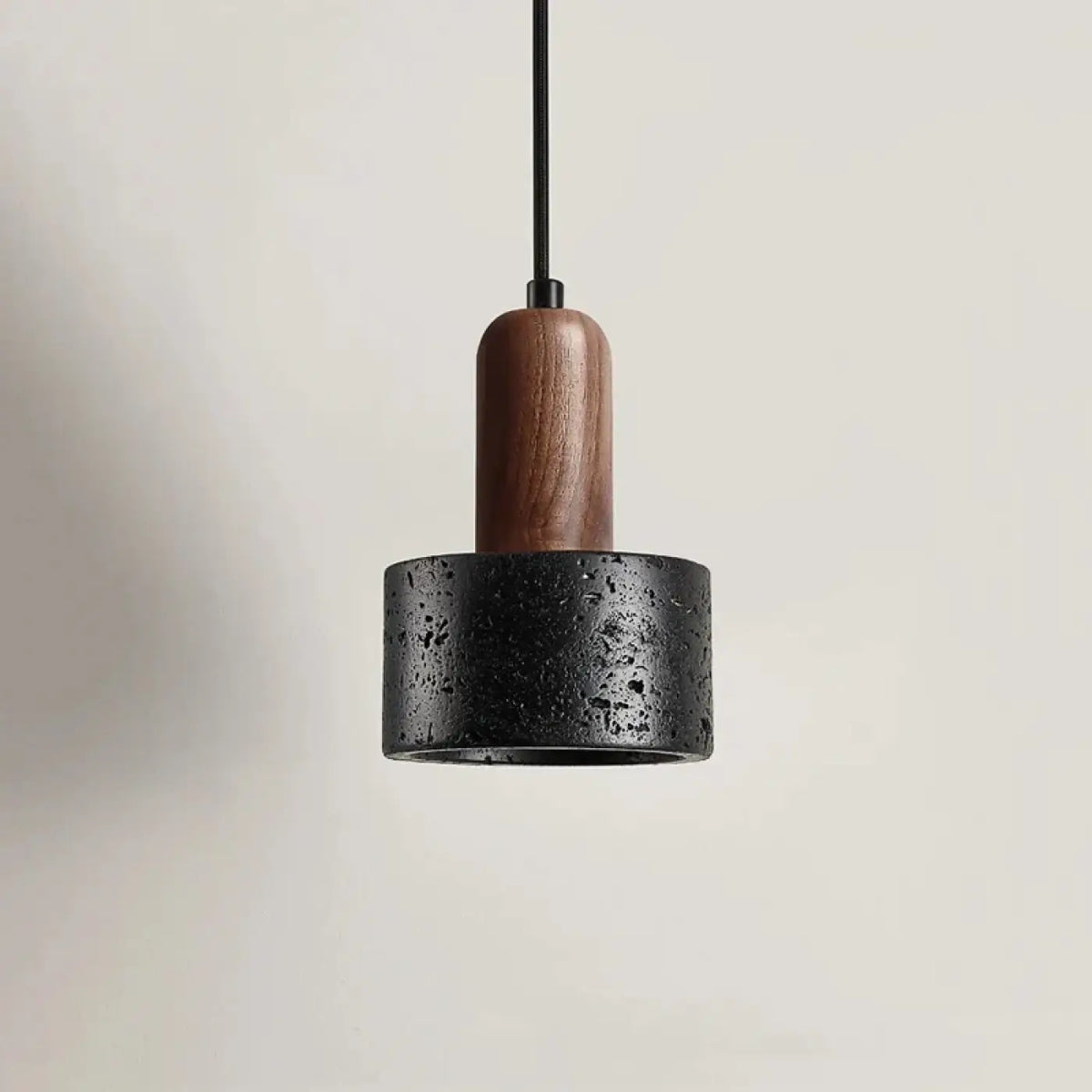 Suspension Pierre Noire et Bois Naturel – Elon