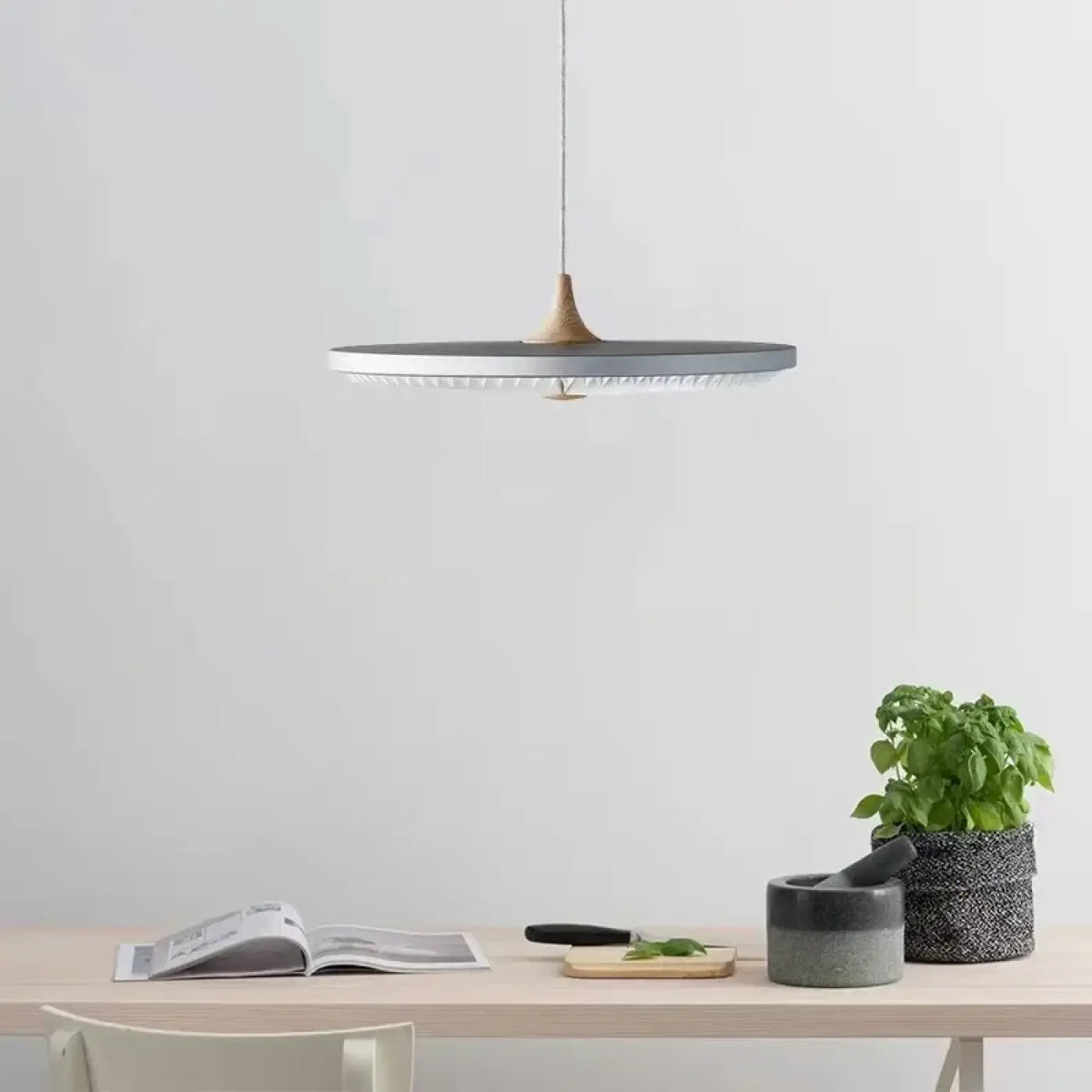 Suspension Plissée en Papier et Métal – Bivo