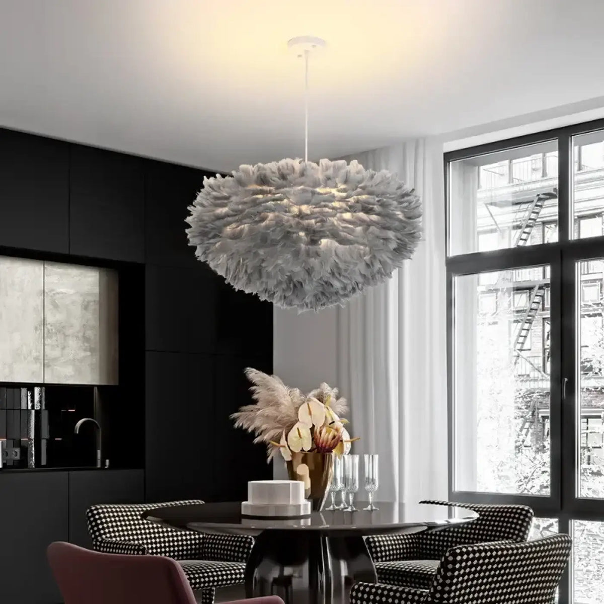 Suspension en Plumes Colorées – Basan