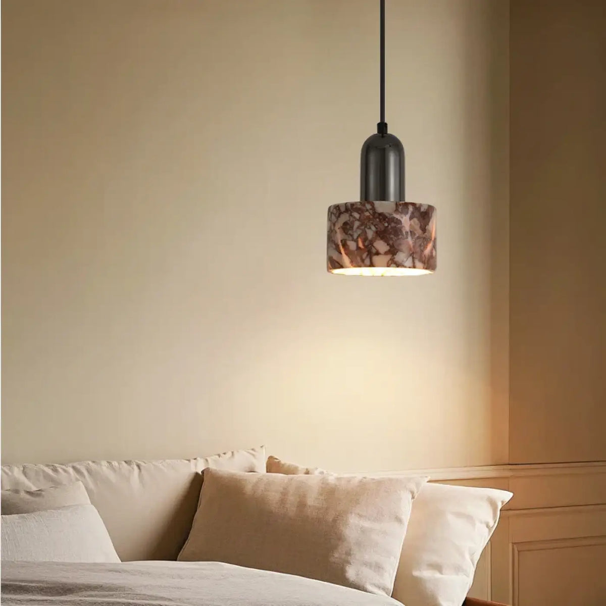 Suspension en Verre Marbré et Métal Noir – Rovon