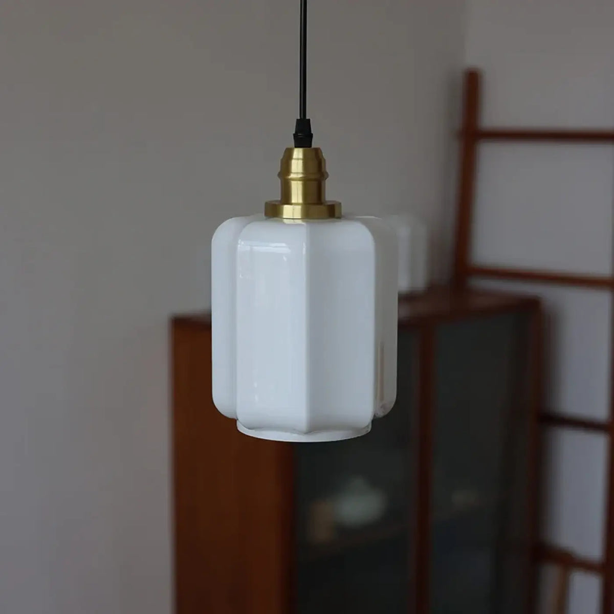 Suspension Vintage en Verre Opalin – Danine