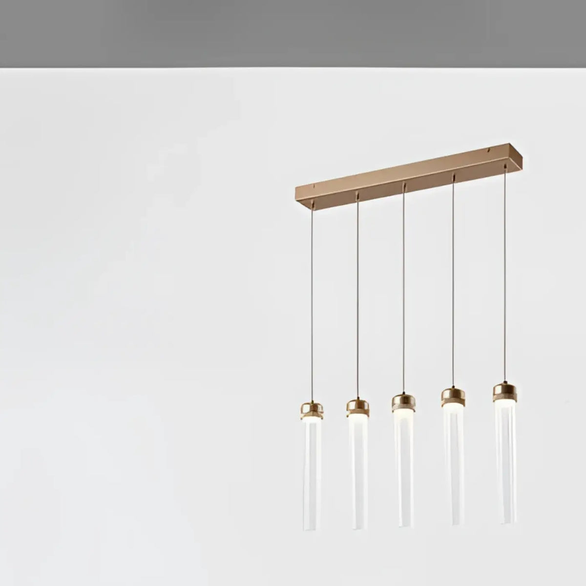 Suspension en Verre Rainuré et Laiton Doré – Grerio