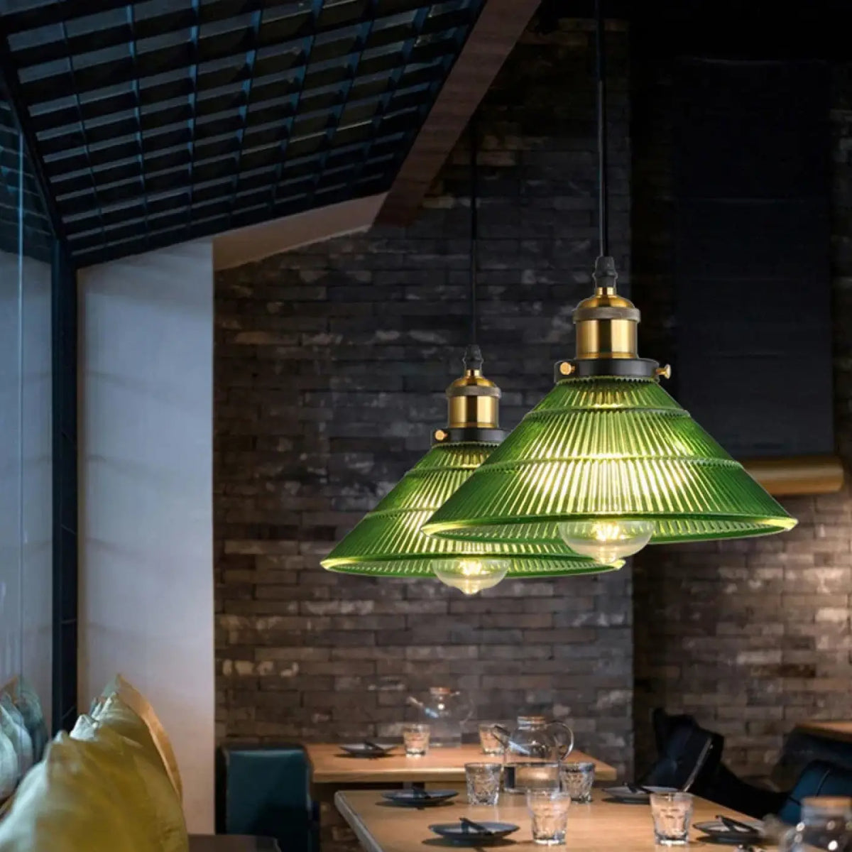 Suspension en Verre Vert Vintage – Neda
