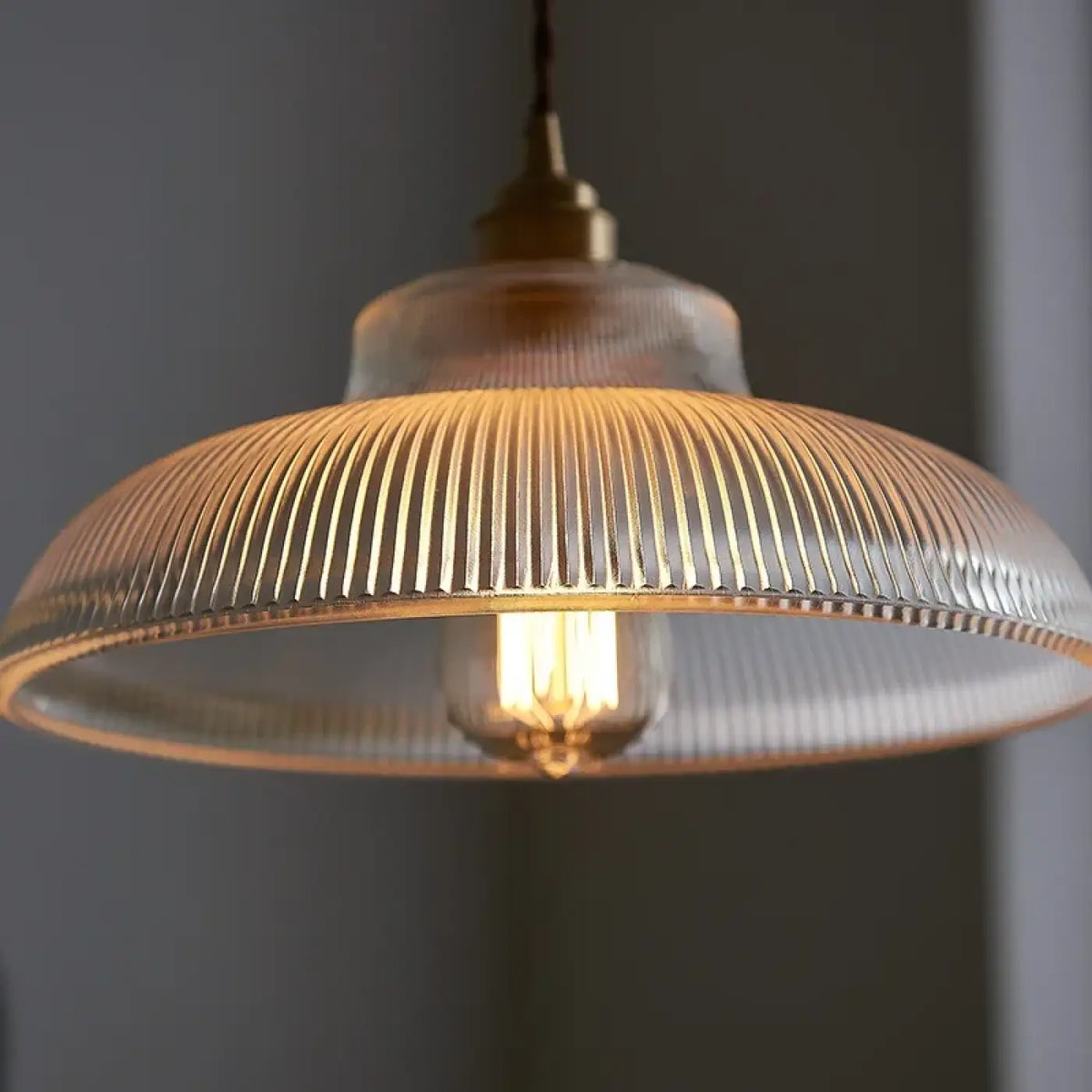 Suspension Vintage en Verre Cannelé – Sovel