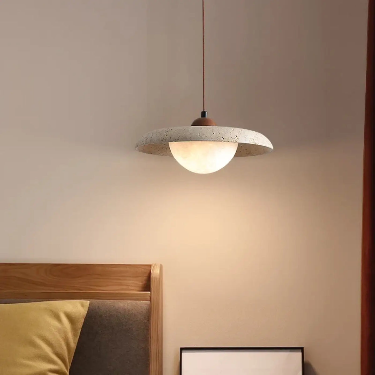 Suspension Pierre Jaune et Verre Opalin – Zesan