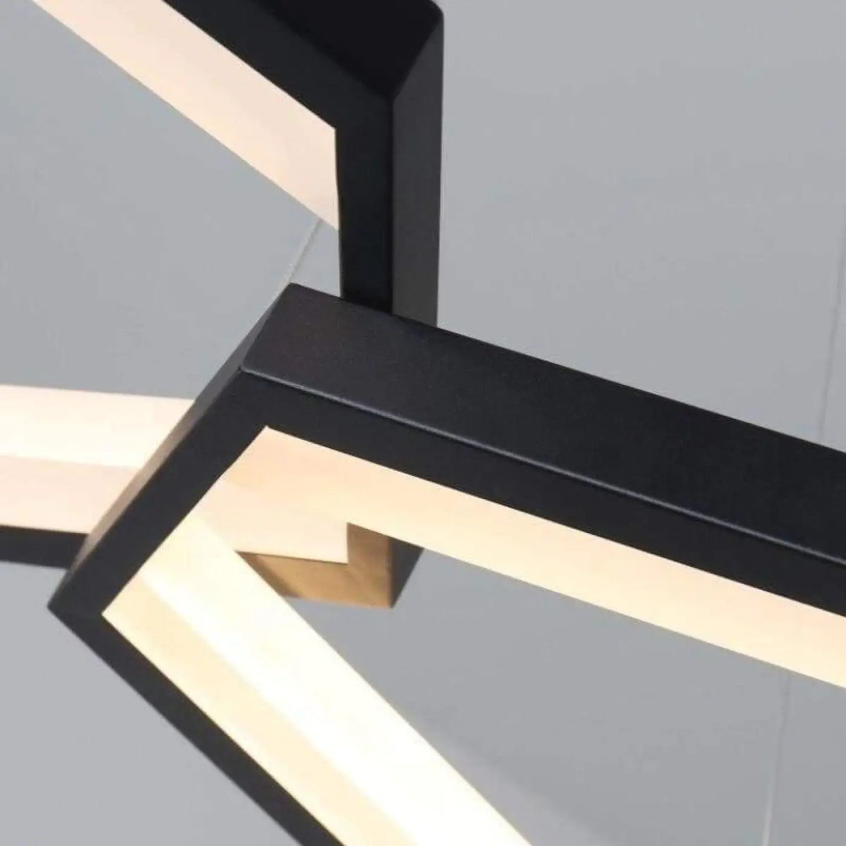 Suspension Épurée Noire, Blanche ou Dorée – Famette