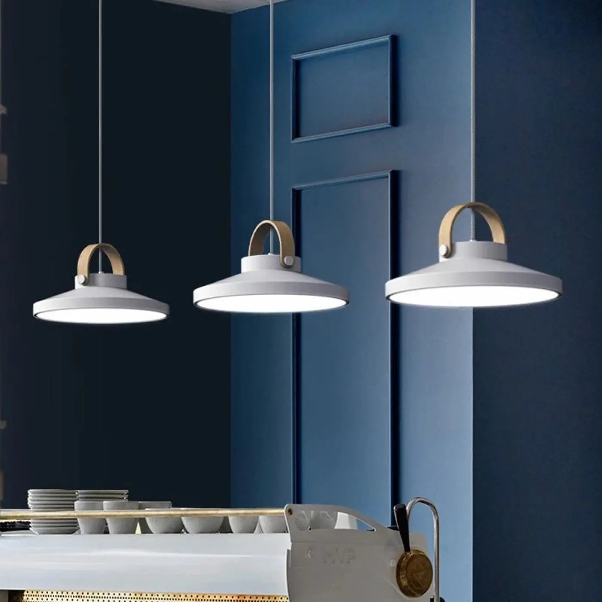 Suspension Moderne avec Anse en Bois – Donette