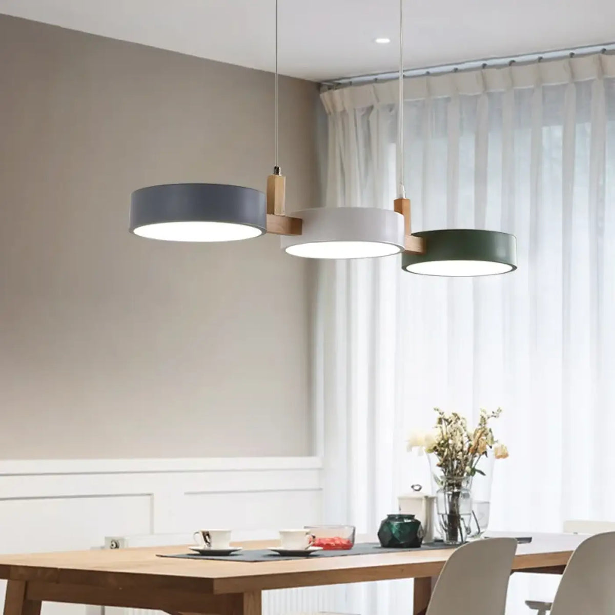 Suspension Nordique Triple Rond en Bois – Brevane