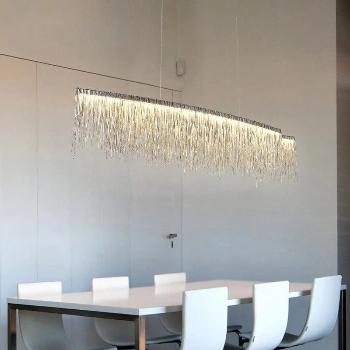 Suspension Design à Franges en Aluminium – Dérine