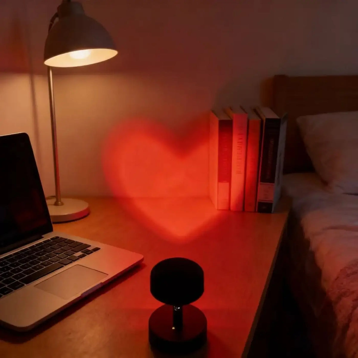 Veilleuse Romantique à Lueur Rouge – Trisan